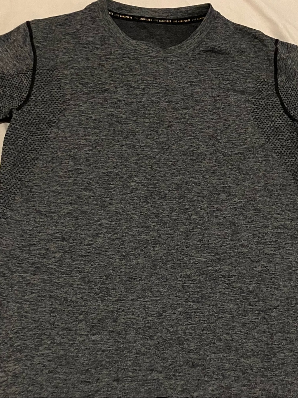 Men’s Live Limitless Short-Sleeve Heathered Top!Accepting Offers/Bundle Deals!